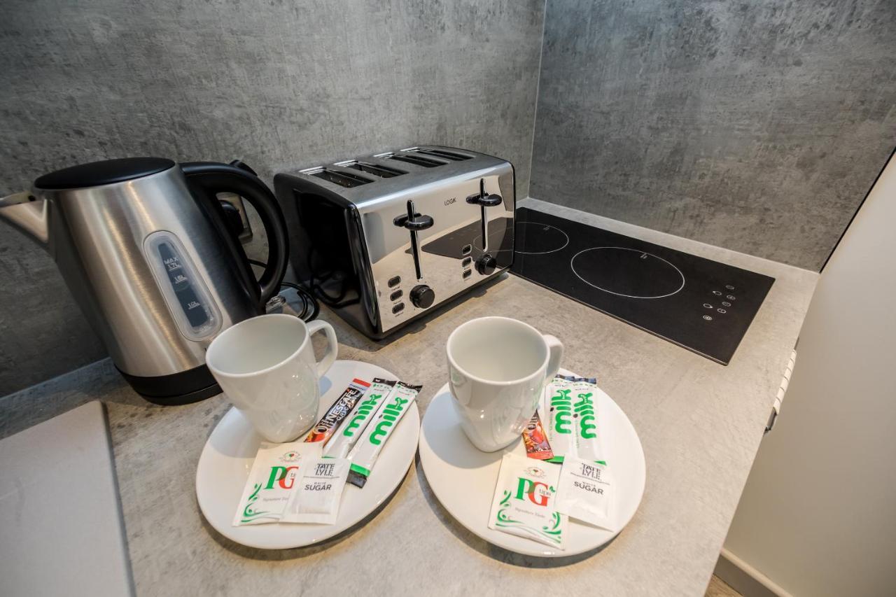Greenhead Central ハダーズフィールド エクステリア 写真